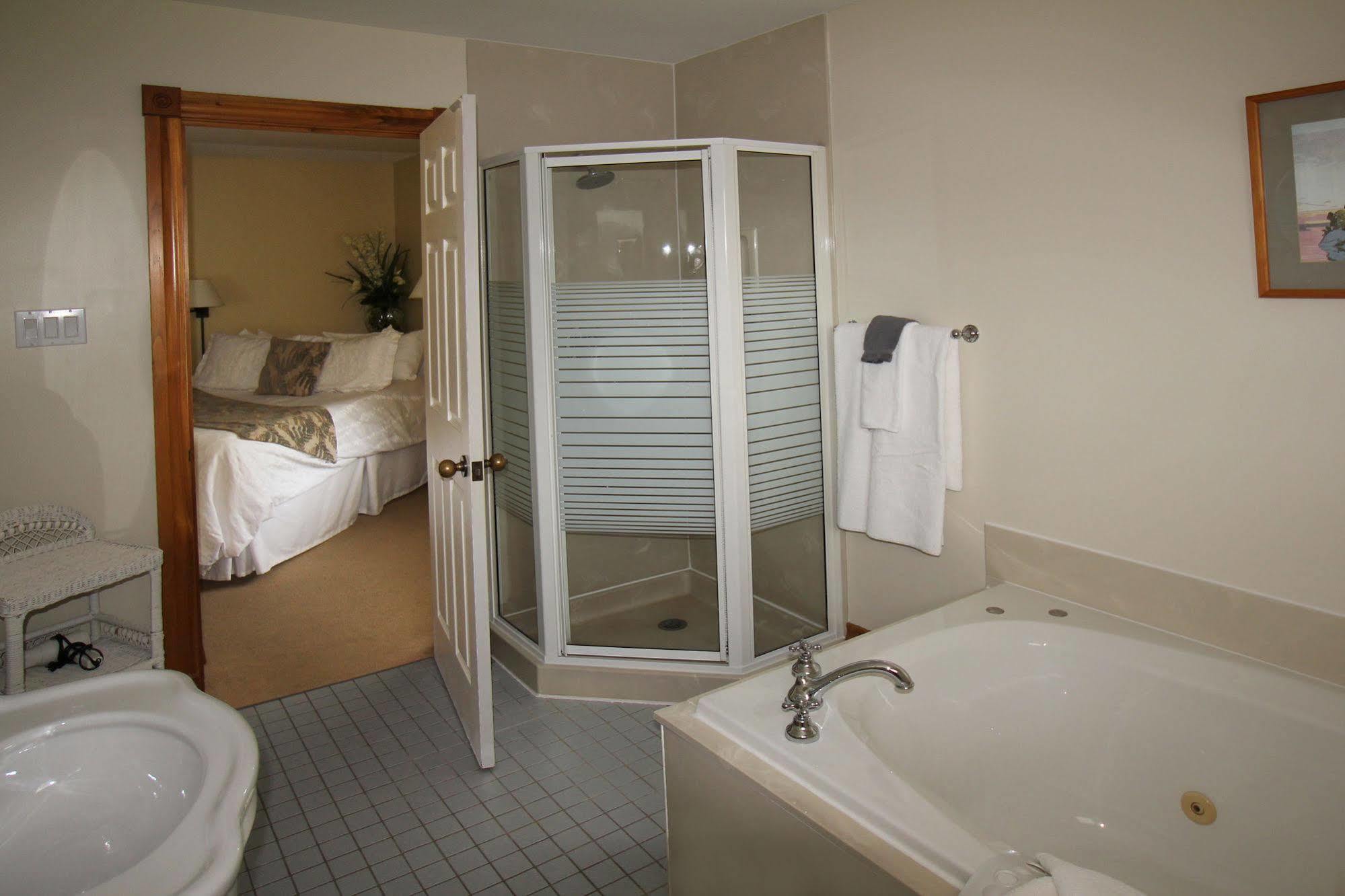 פורט סטנלי Kettle Creek Inn מראה חיצוני תמונה